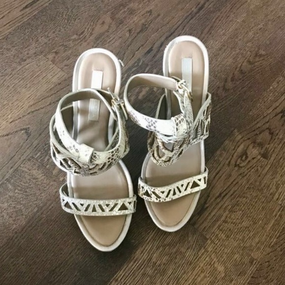 BCBGMAXAZRIA Snakeskin Heels - Picture 2 of 3